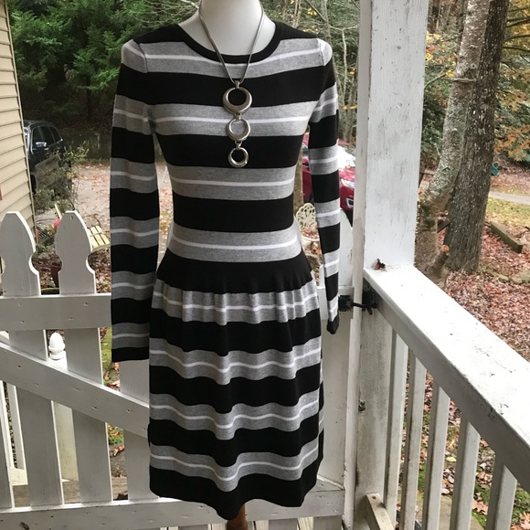 Vince Camuto Dresses & Skirts - Vince Camuto Sweater Dress XS FREE SHIP